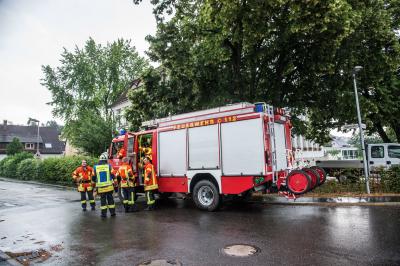 Oberboihingen: Blitz schlaegt in alte Schule ein und loest Sirene aus
